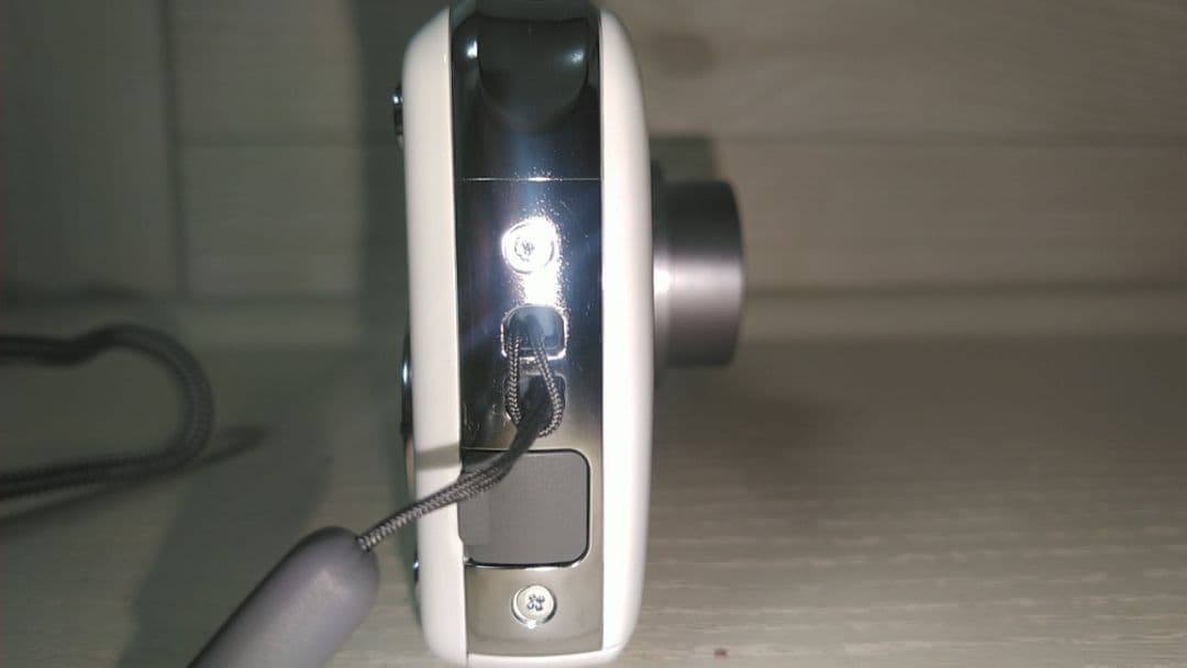 S*5様 【ほぼ未使用品】LUMIX コンパクトデジタルカメラ　デジカメ