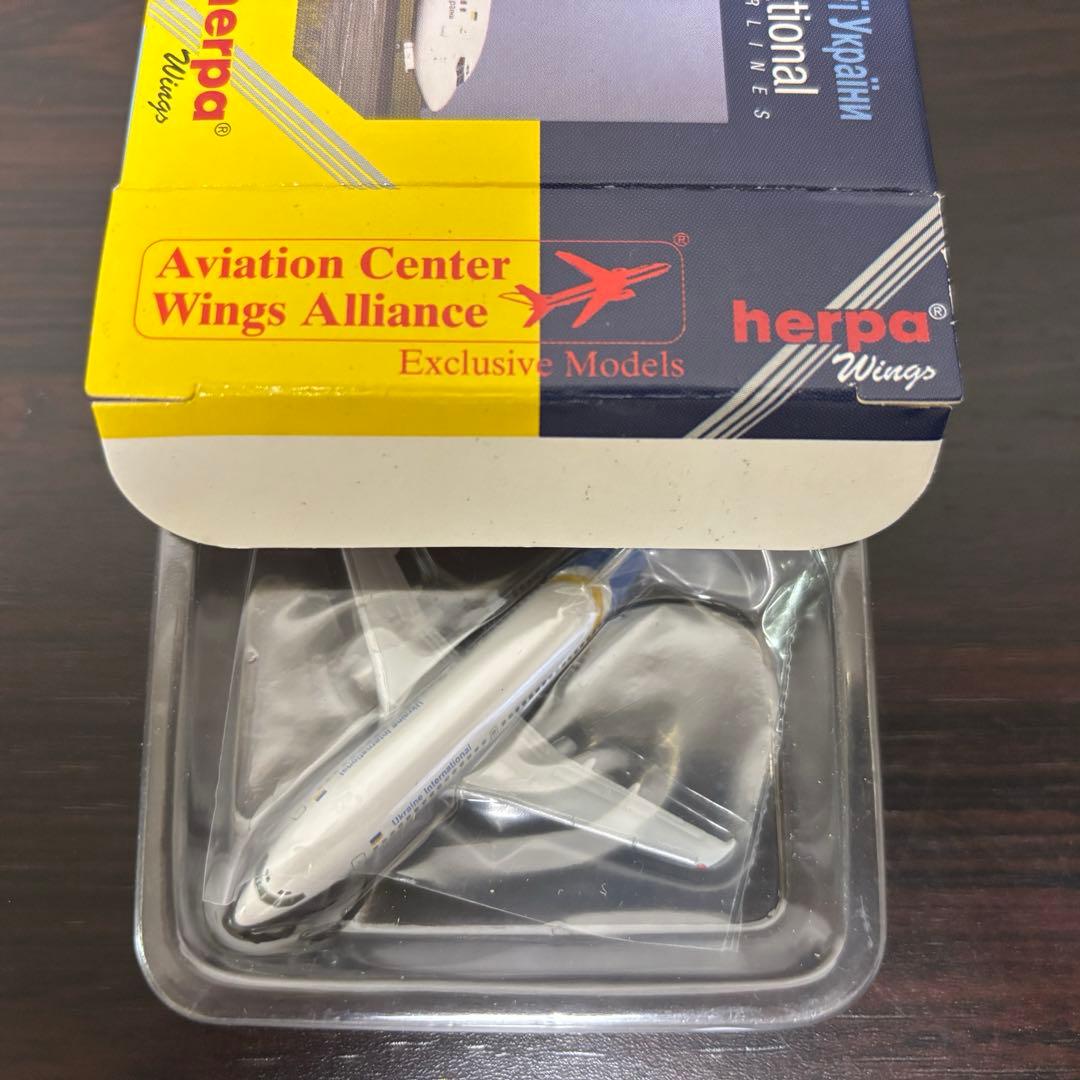 【数量限定】 国際航空 B737-200 Herpa 1/500
