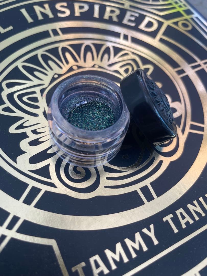 【5,000円お得】sigil inspired ロシアのヤバい粉 17色セット