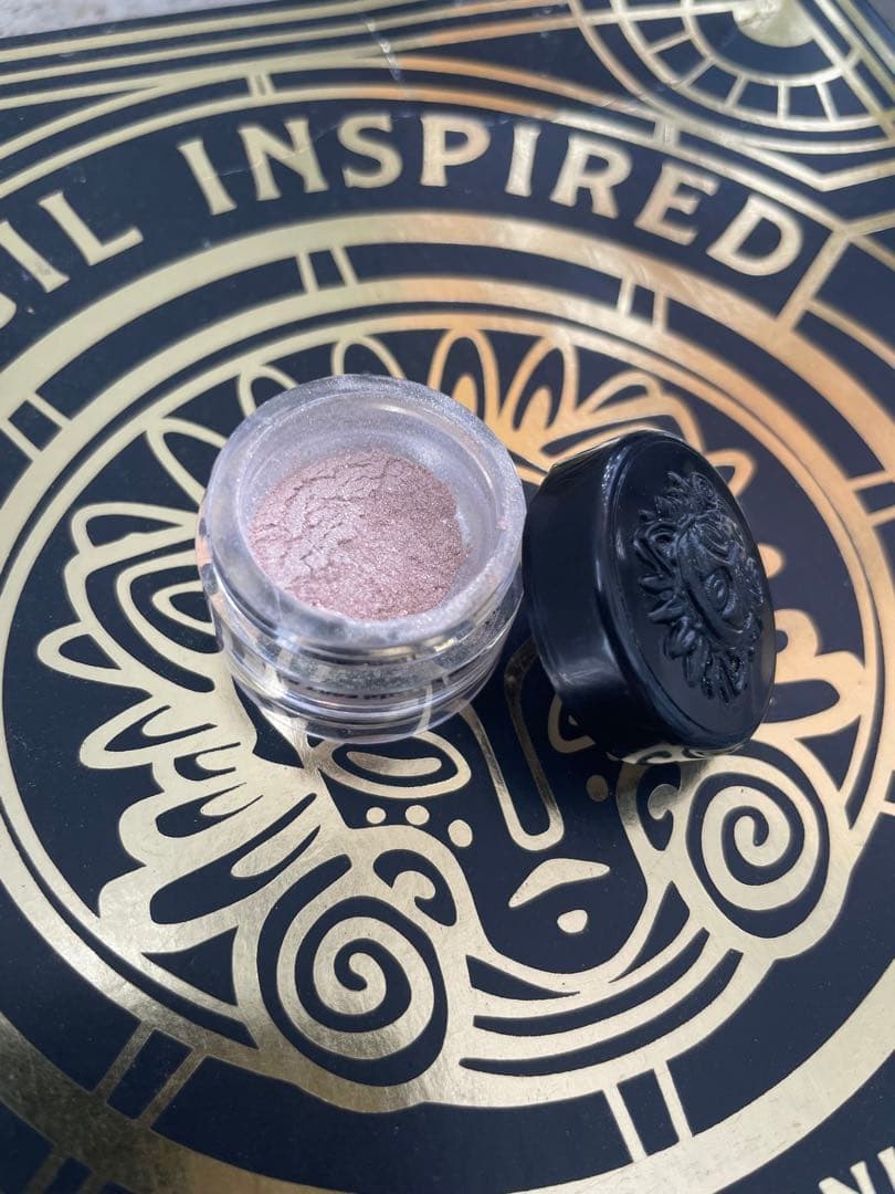 【5,000円お得】sigil inspired ロシアのヤバい粉 17色セット