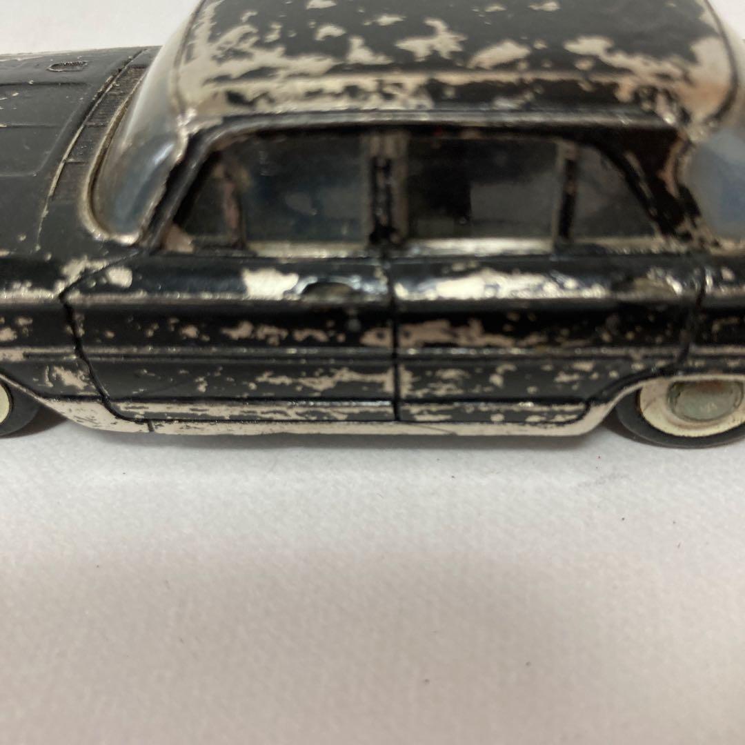 古いミニカー ボンネット開閉