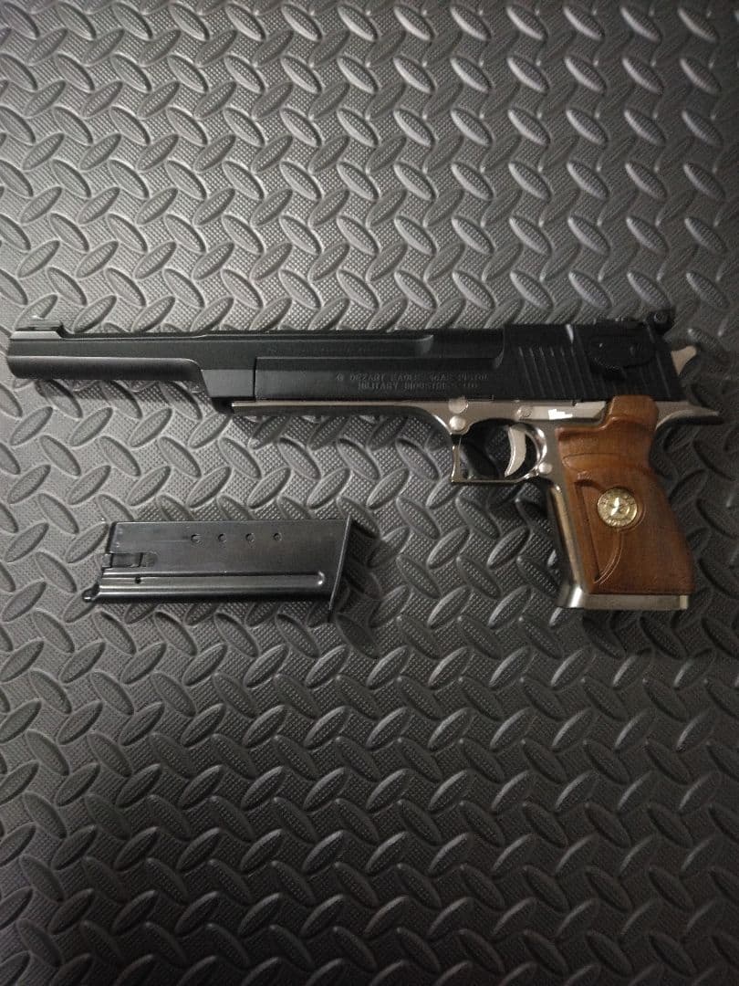 東京マルイ　バイオハザード2　10インチカスタム　デザートイーグル　50AE