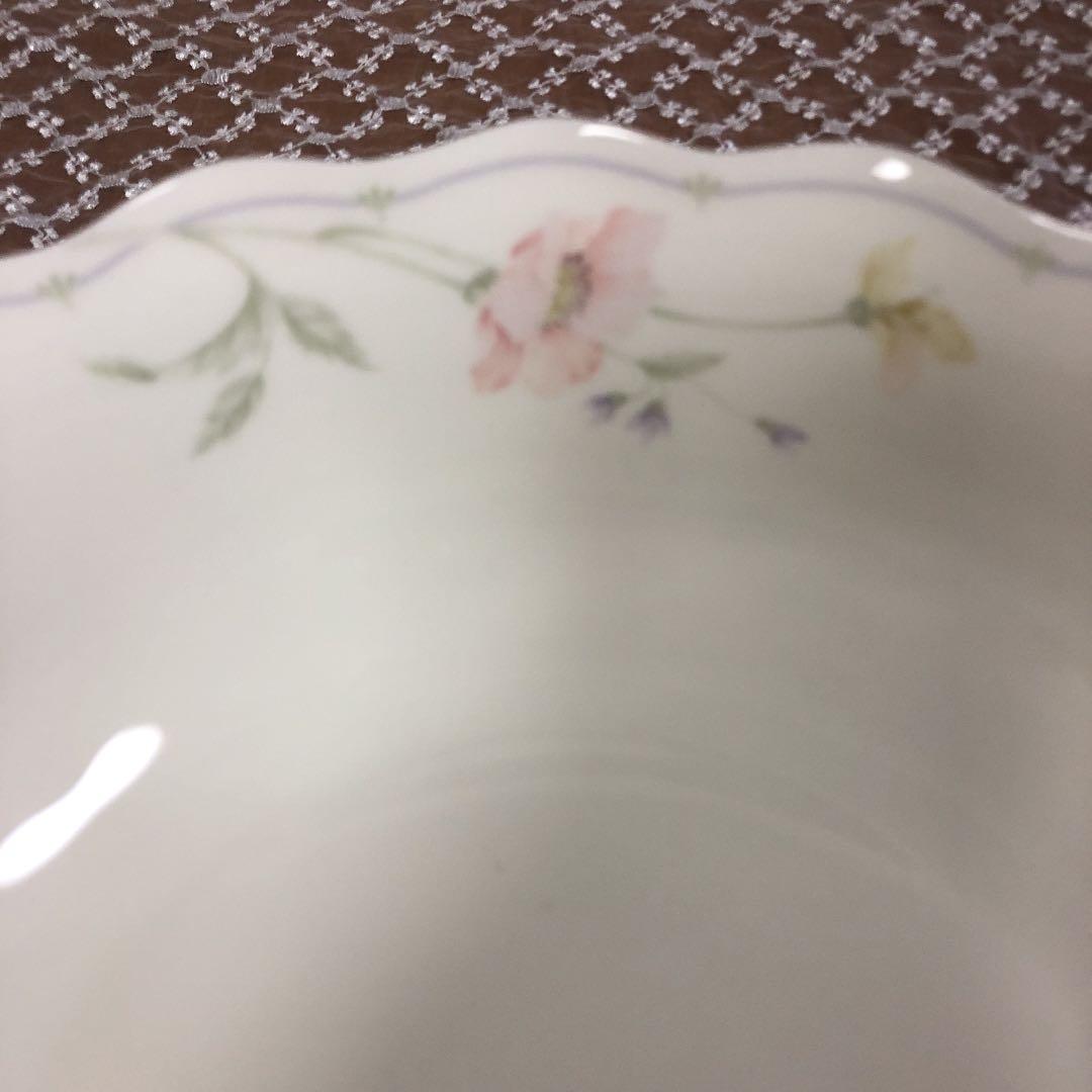 サラダボウル　ナルミ