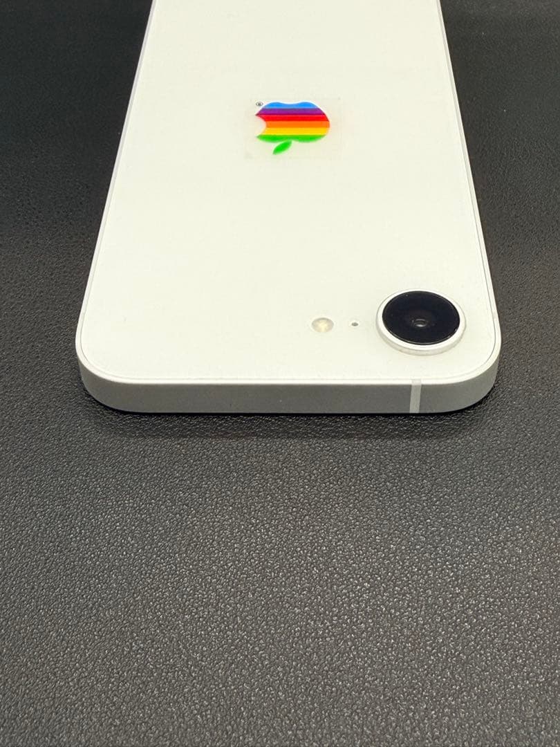 【美品】iPhone16e 128GB ホワイト