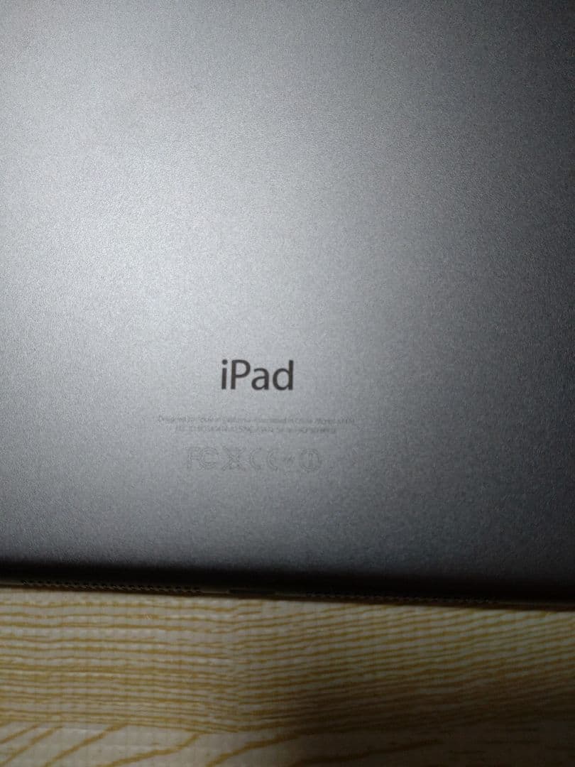 Apple iPad Air 第1世代 スペースグレイ Wi-Fi 128GB