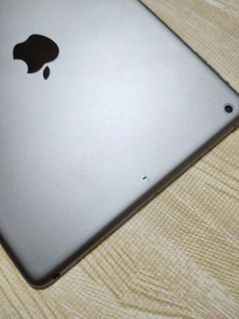 Apple iPad Air 第1世代 スペースグレイ Wi-Fi 128GB