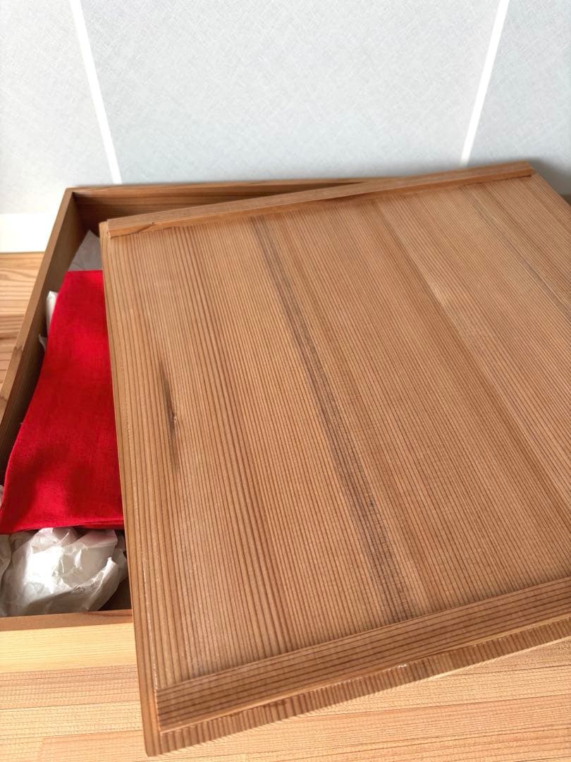 お雛様　お内裏さまと三人官女　陶磁器