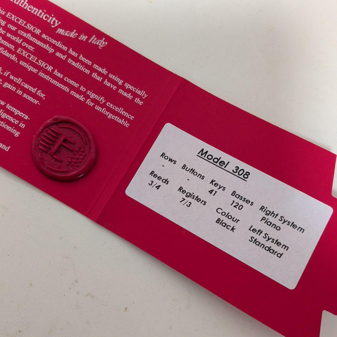 極美品EXCELSIOR308最新型モデル、中型アコーディオン