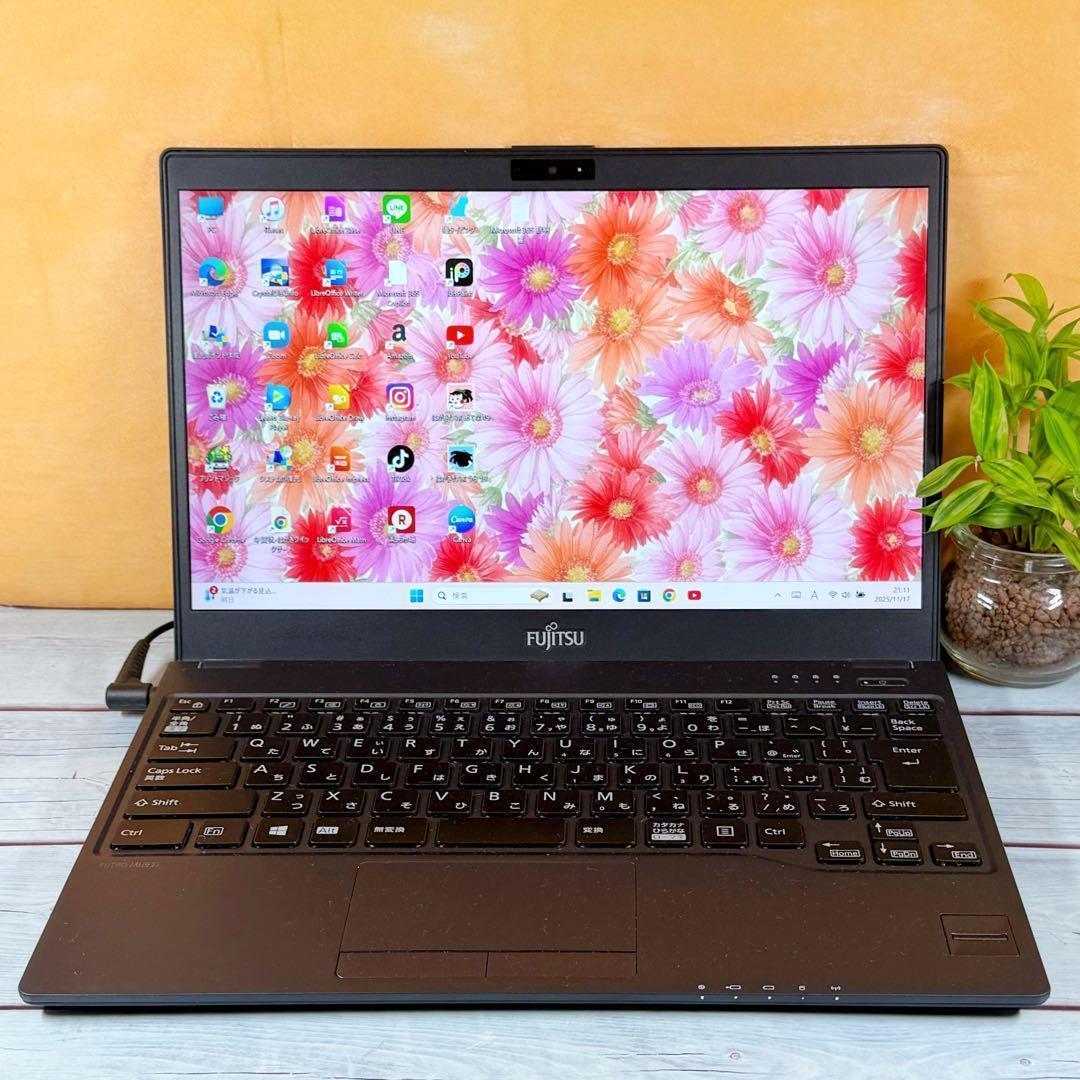 売れてます❣️薄型軽量ノートパソコン❣️メモリ8GB☘️SSD☘️Windows11