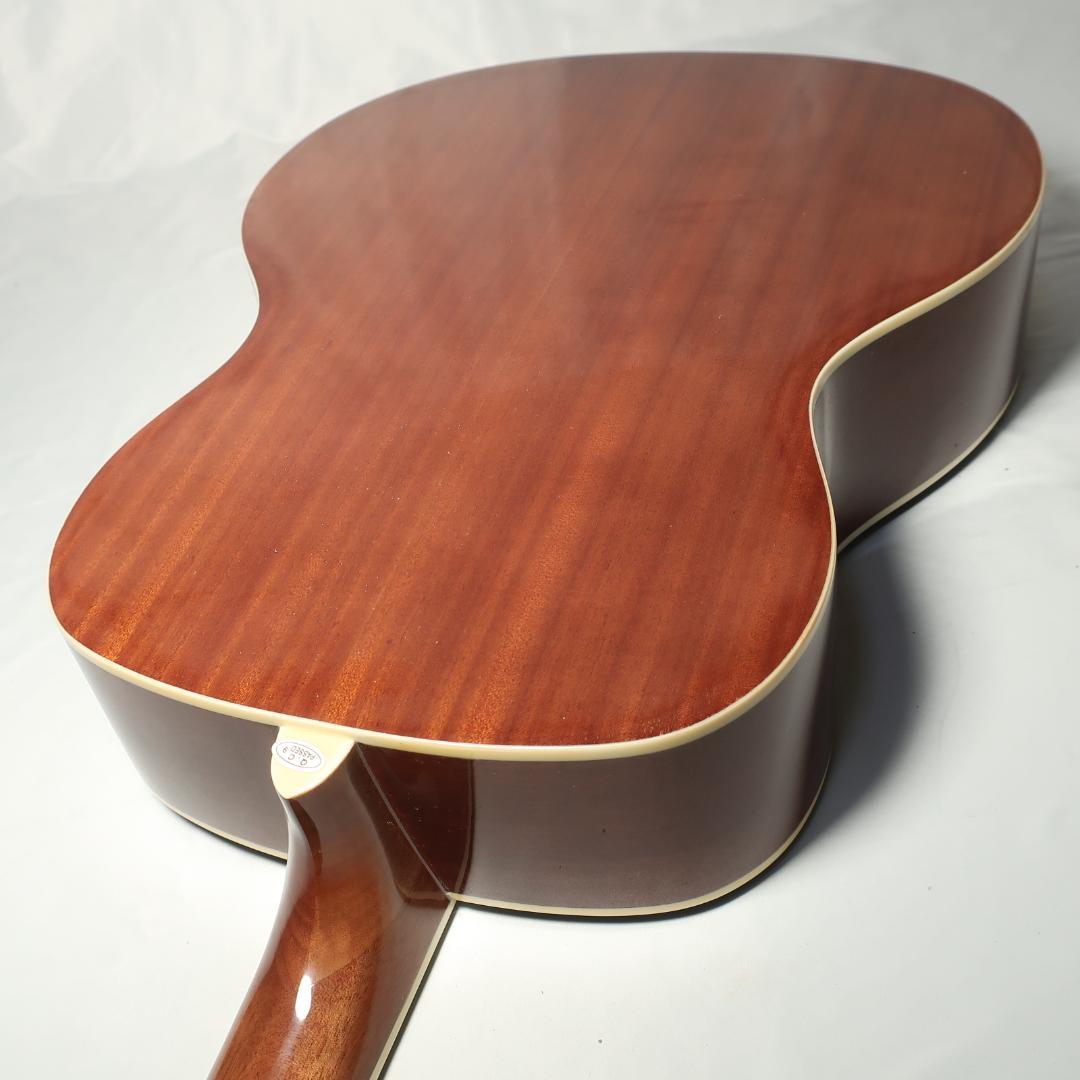 Sepia Crue FG-10 VS アコースティックギター 3トーンブラウン