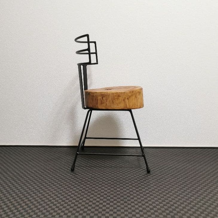 アイアンチェア