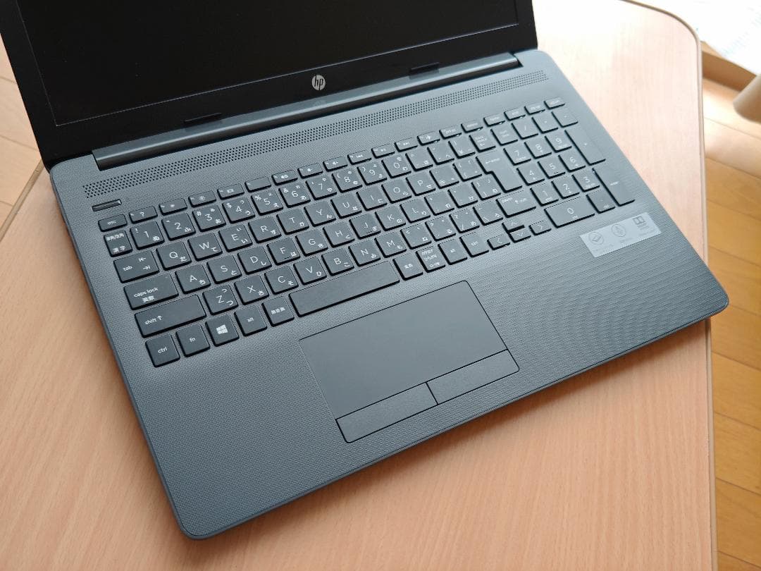 HPスリムな ノートパソコン