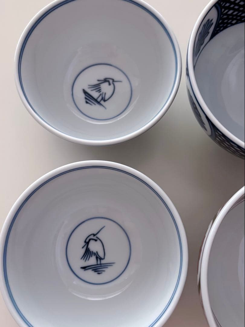 源右衛門　染付菊絵飯碗2点　染付岩牡丹絵　　　 小鉢2点