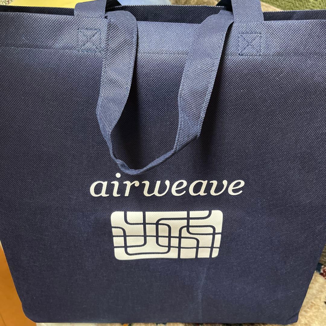 PONちゃん　新品　エアウィーヴ 座クッション ブラック