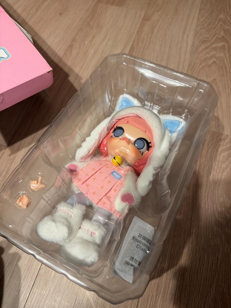 その他 MOLLY Peekaboo 1/8 Action Figure POPMART