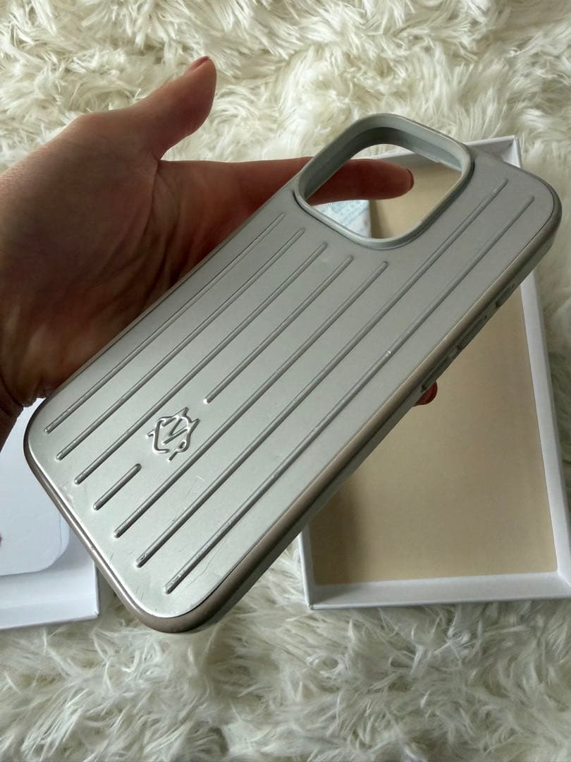 RIMOWA iPhone用ケース アルミニウム製