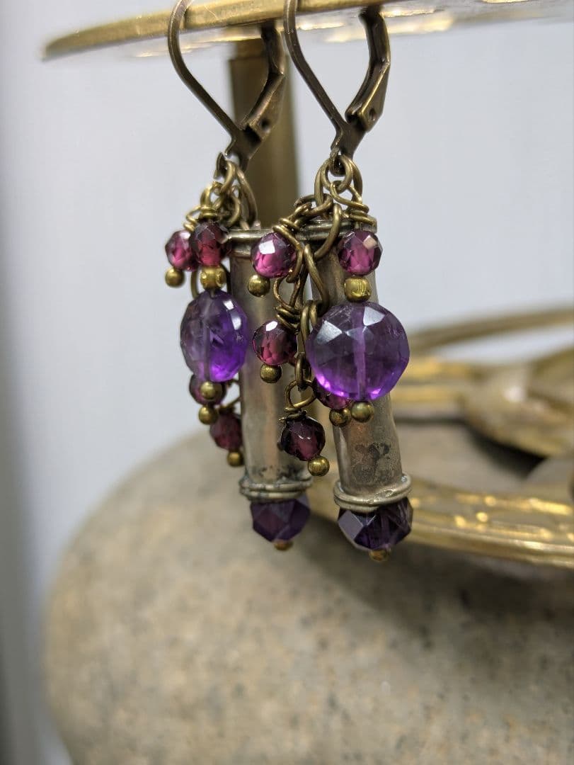 インドバンジャーラ族装飾品と 天然石のピアス。