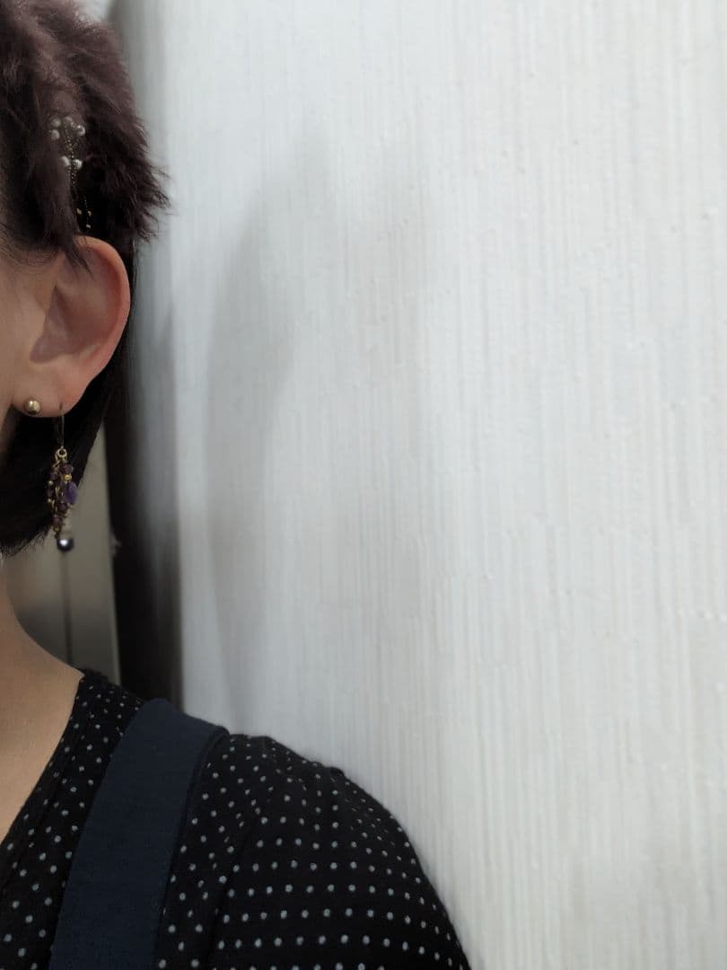 インドバンジャーラ族装飾品と 天然石のピアス。