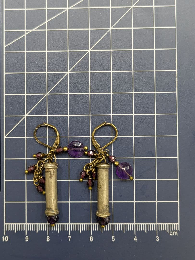 インドバンジャーラ族装飾品と 天然石のピアス。