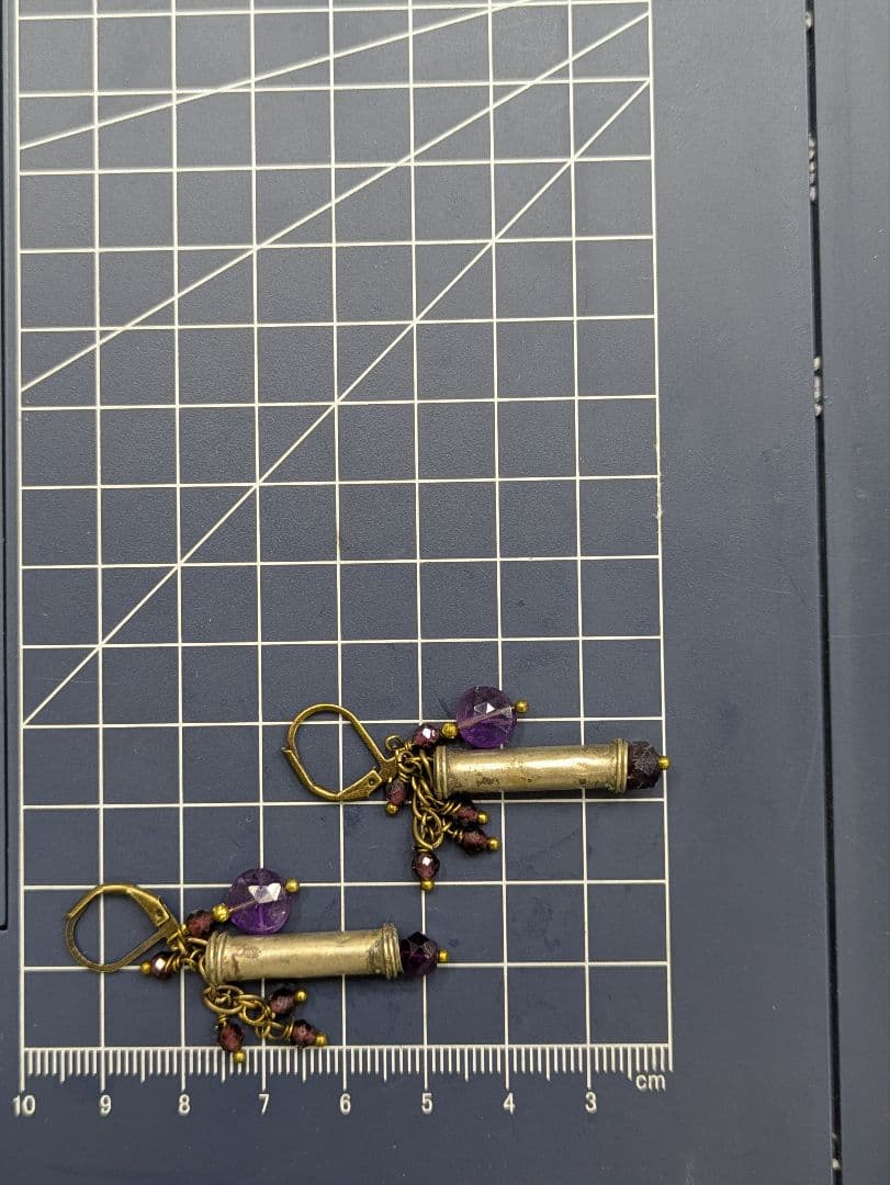 インドバンジャーラ族装飾品と 天然石のピアス。