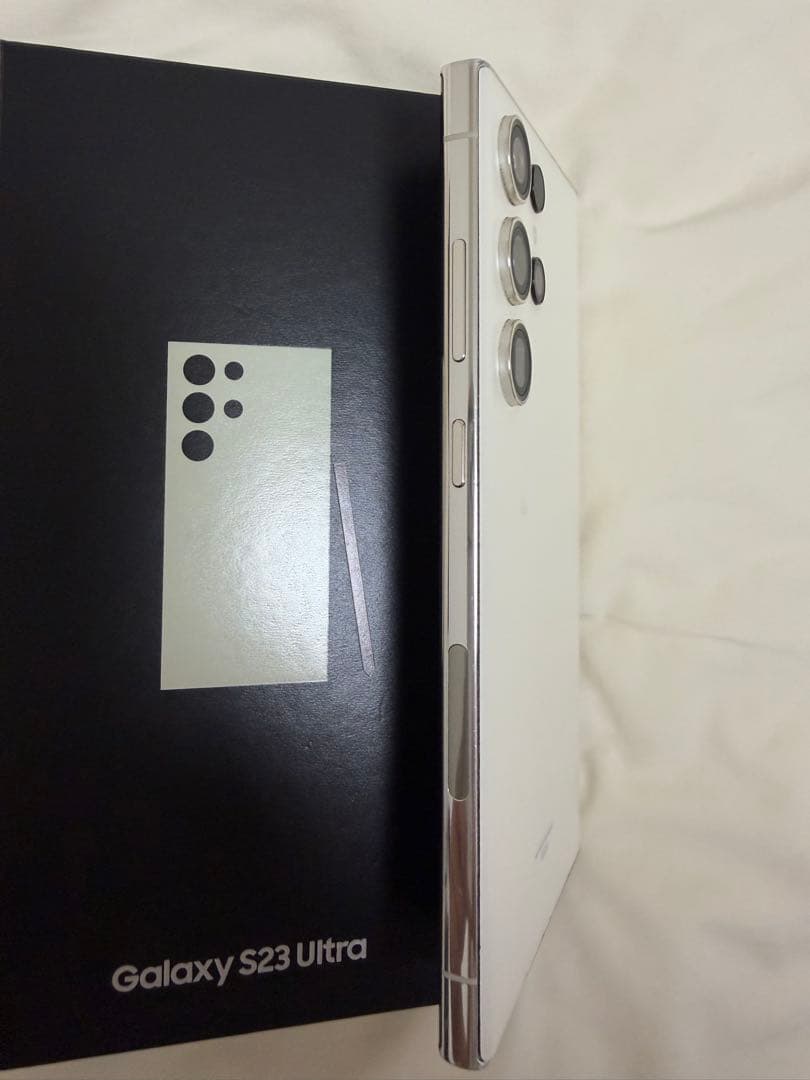 中古美品：au版 Galaxy S23 Ultra 256GB SIMフリー