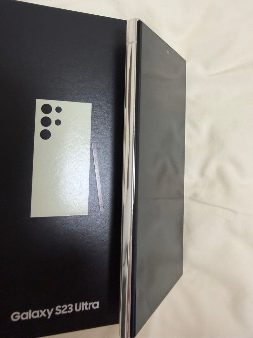 中古美品：au版 Galaxy S23 Ultra 256GB SIMフリー
