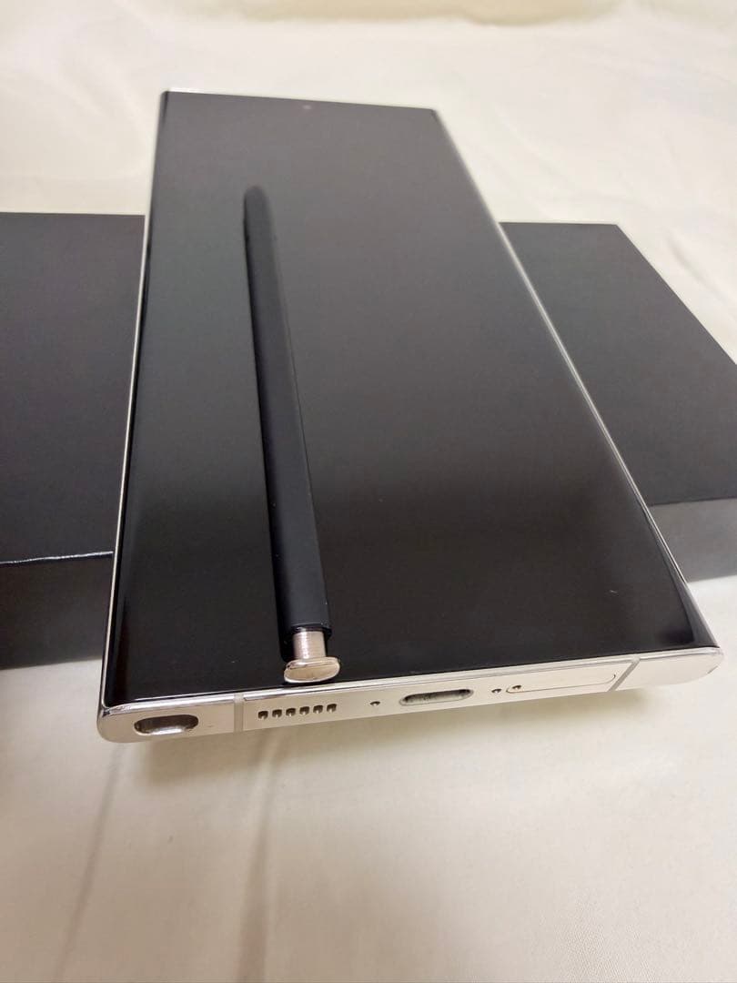 中古美品：au版 Galaxy S23 Ultra 256GB SIMフリー
