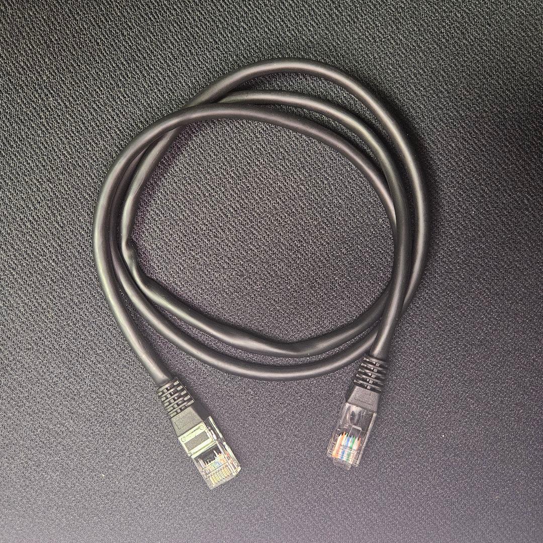 【極美品】docomo  5G HR02 本体一式／高負荷動作確認済