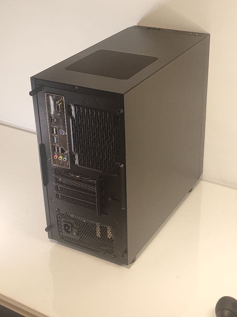 【サメPC】Ryzen7 5700x RTX5060