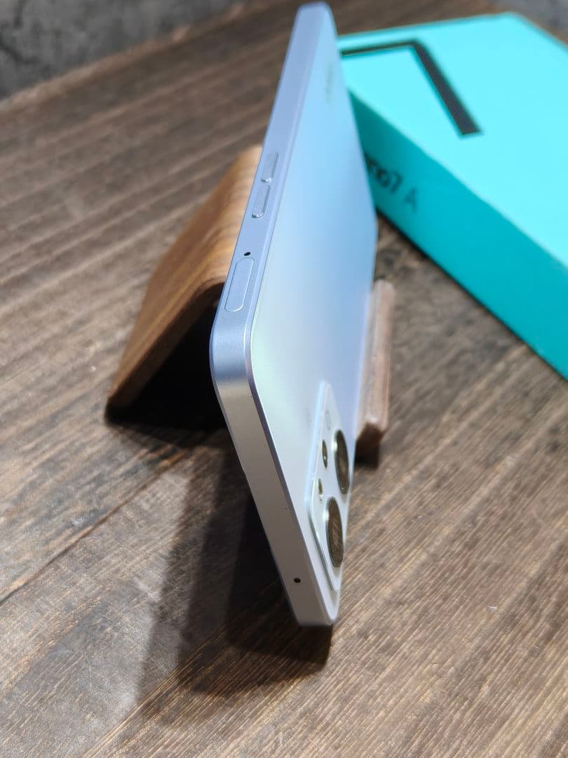 美品 OPPO Reno7 A SIMフリー スマホ