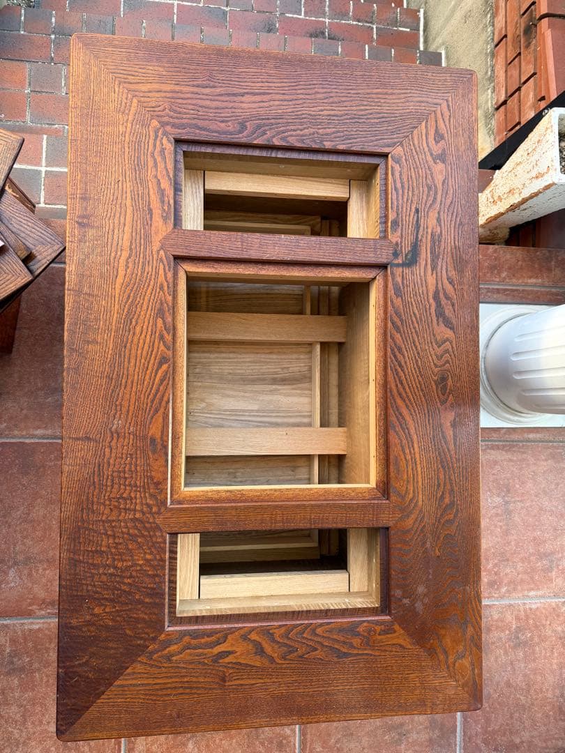 重厚で木目の美しい関西火鉢　長火鉢