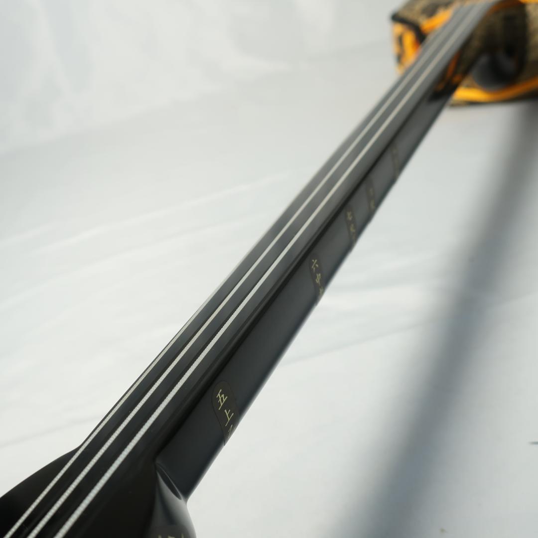 沖縄三線 ケース付 爪 予備弦 付属 和楽器