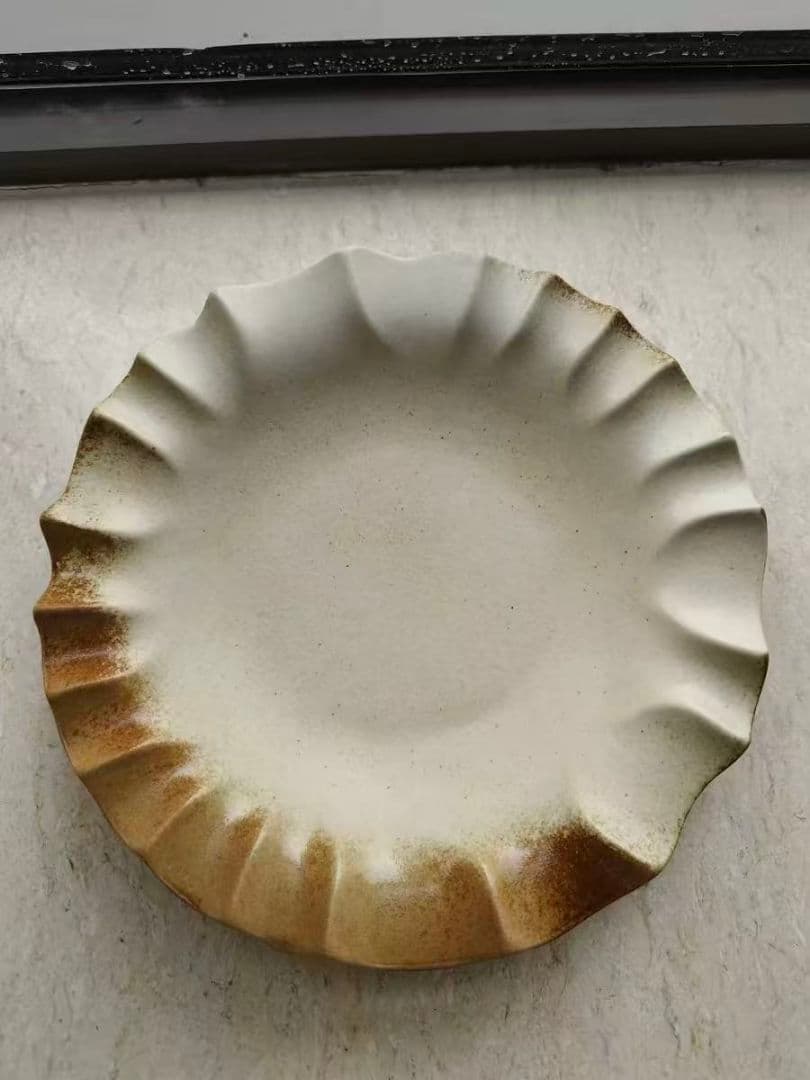 フリルデザイン陶器皿 直径約25cm