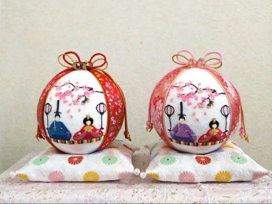 ふくた 手毬 手鞠 てまり 狛犬 刺繍お雛様座布団付き２点