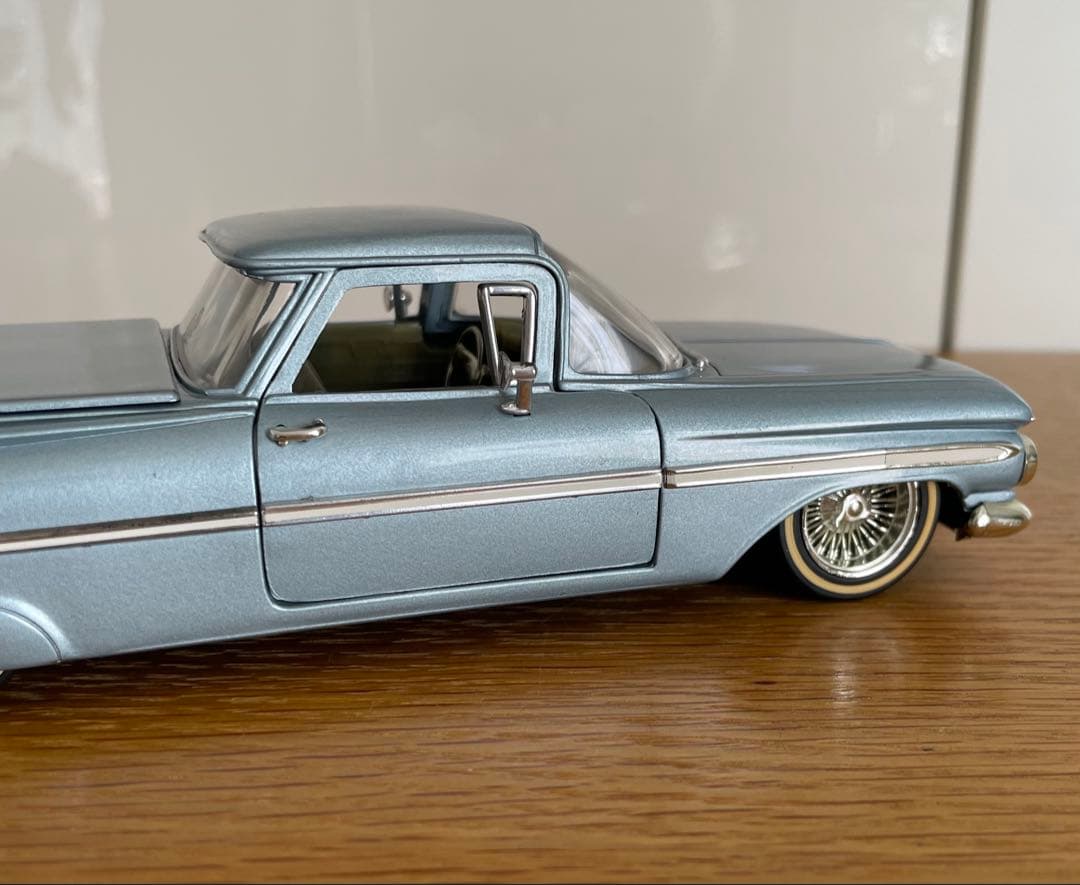 JADA 1959年シボレーエルカミーノローライダー