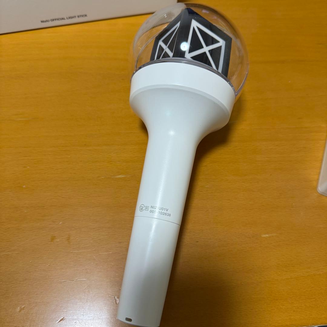 ニ*ト様 NiziU ペンライト【新品未使用‼️】