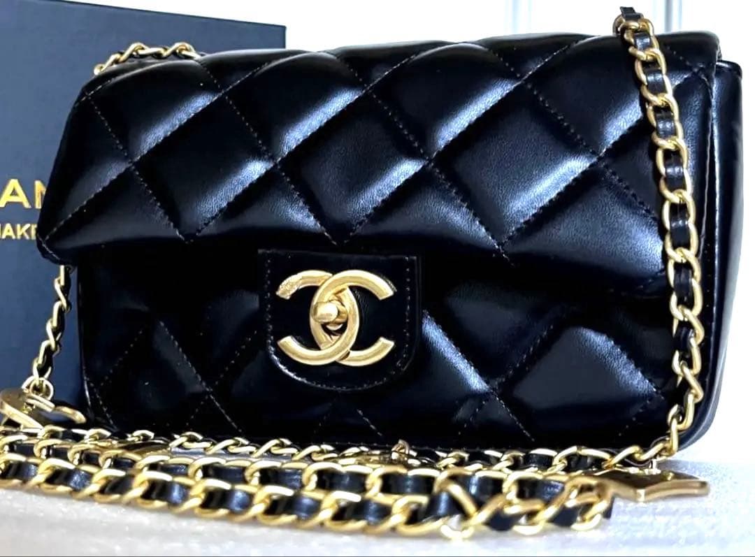 非売品⭐️シャネルノベルティショルダーバッグ黒ココマーク　マトラッセハートチャーム