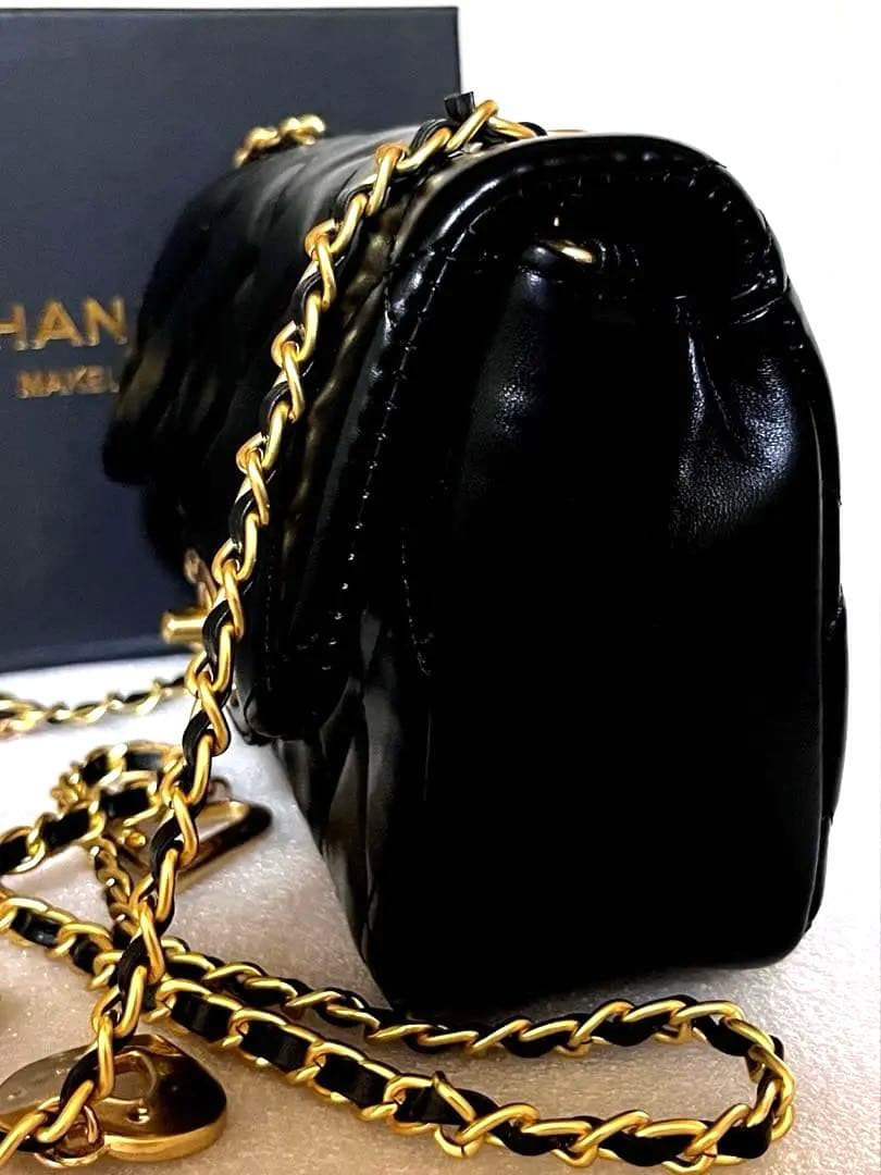 非売品⭐️シャネルノベルティショルダーバッグ黒ココマーク　マトラッセハートチャーム