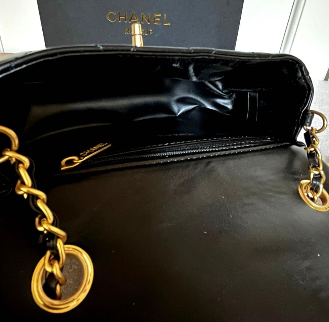 非売品⭐️シャネルノベルティショルダーバッグ黒ココマーク　マトラッセハートチャーム