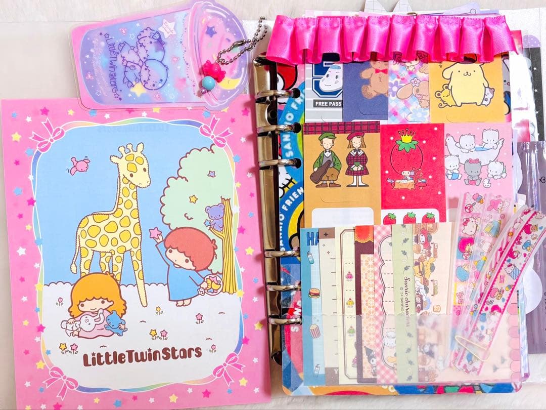 おすそ分けファイル　バイブルバインダー　大容量　サンリオ　【限定1点】