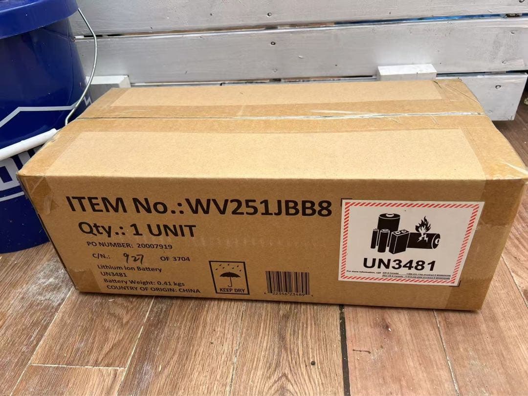 ラスト1点！BB-8モデル【数量限定/日本限定】Sharkハンディクリーナー