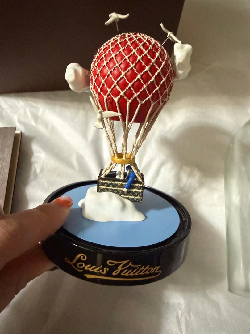 Louis Vuitton 気球オブジェ