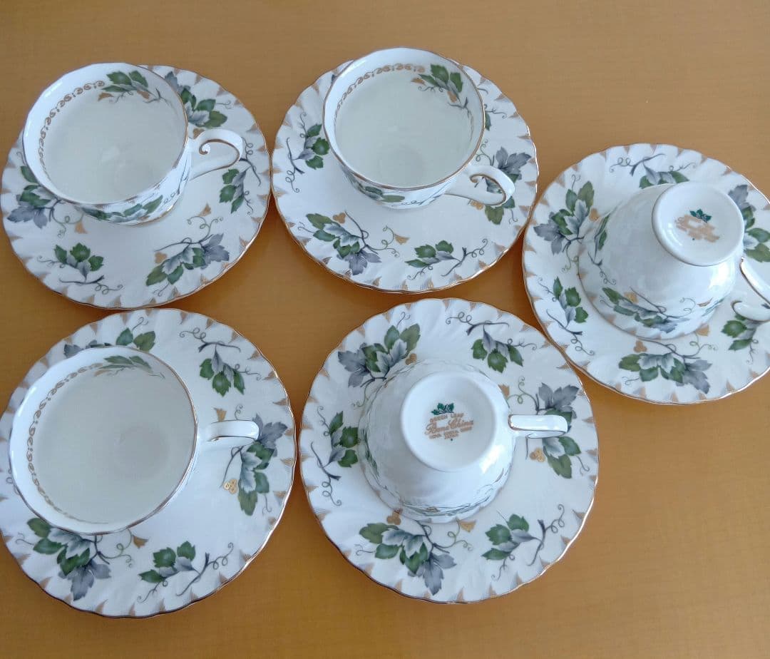 今だけ特価!!美品！HOYAボーンチャイナ グリーンリーフ洋食器セット昭和レトロ