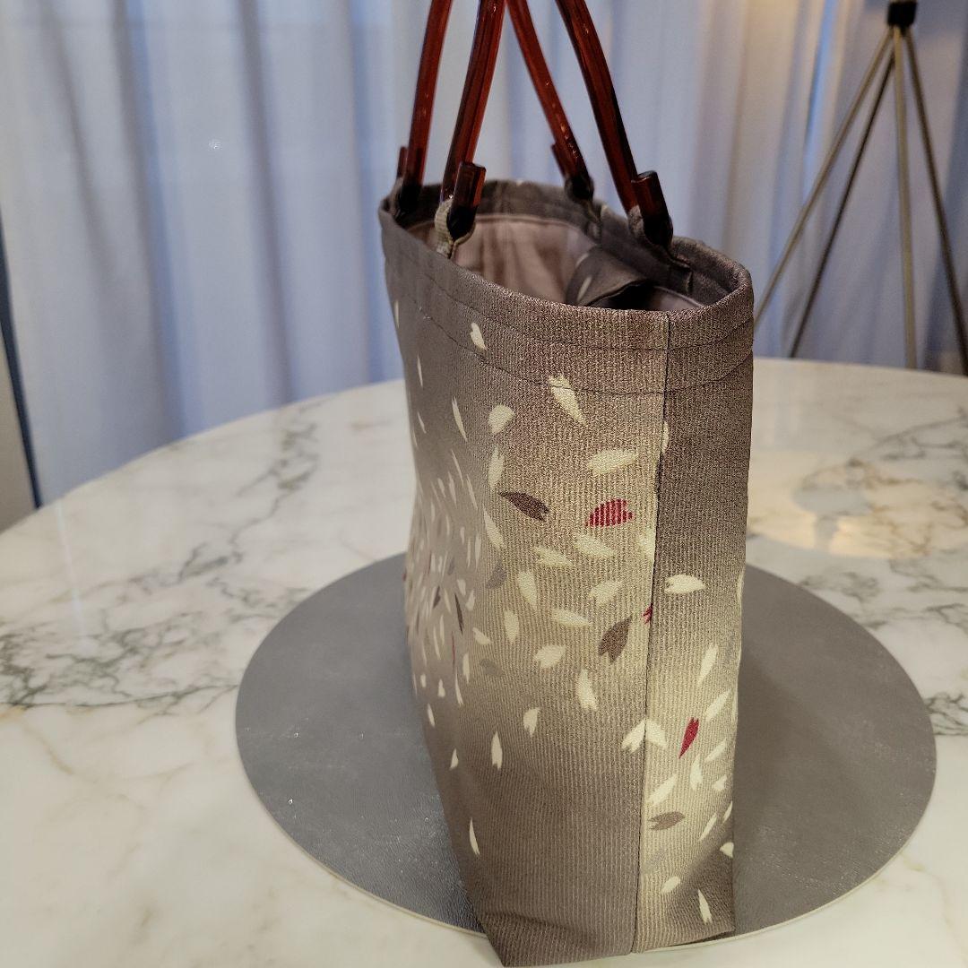 小紋生地リメイク　持ち手　茶色アクリルハンドル　バッグ㊷