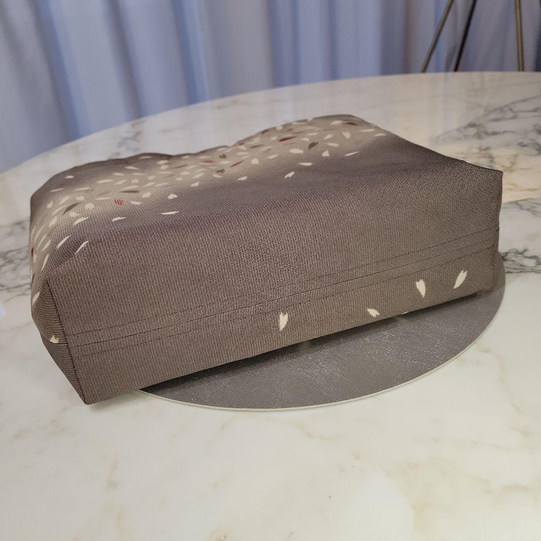 小紋生地リメイク　持ち手　茶色アクリルハンドル　バッグ㊷