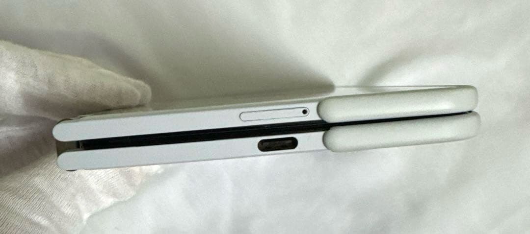 Microsoft Surface Duo 2 ホワイトほぼ未使用