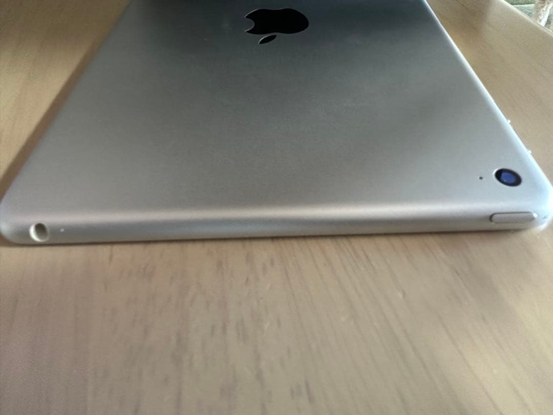 iPad mini4 128GB シルバー バッテリー容量94%