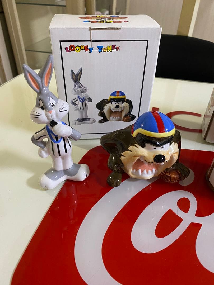 ルーニーテューンズ　ソルト&ペッパー　置物　陶器　アメトイ　フィギュア　アメコミ