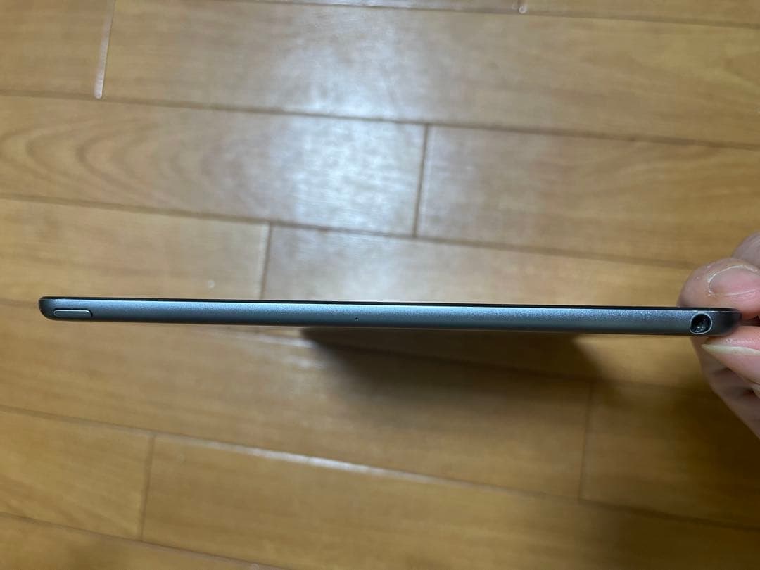 Apple iPad Air (第3世代) 64GB