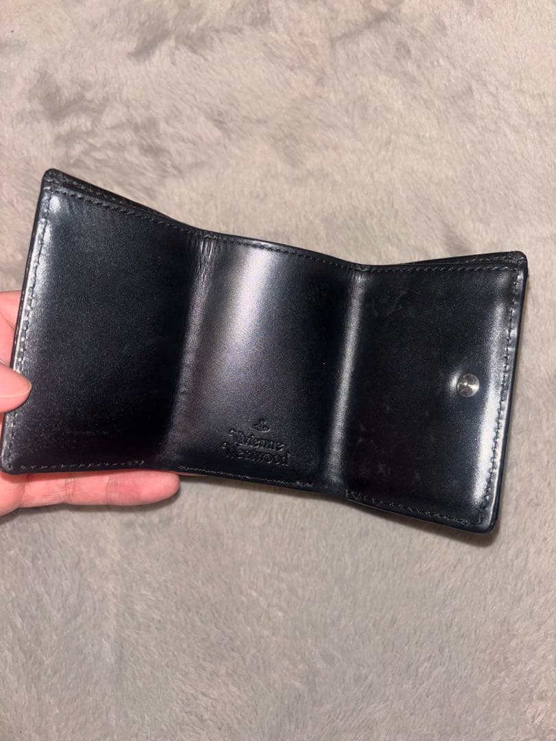 Vivienne Westwood ヴィヴィアン オーブ エナメル三つ折財布